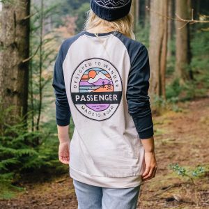 Wilds Oversized Langarmshirt – Tiefes Navy