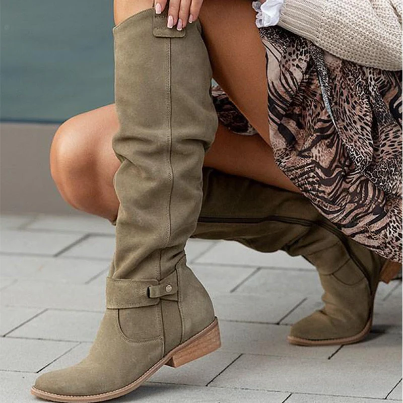 Warme Wildlederstiefel für Damen: Winterliche Gemütlichkeit und Stil – Bild 6