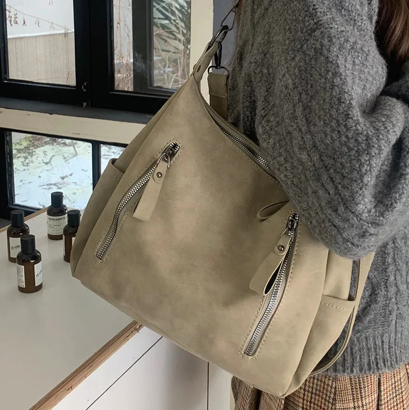 Damen Crossbody Tasche Luxus Designer – Schräge Umhängetasche & Schultertasche | Große Retro Hobo Tasche aus Mattem PU Leder – Bild 9