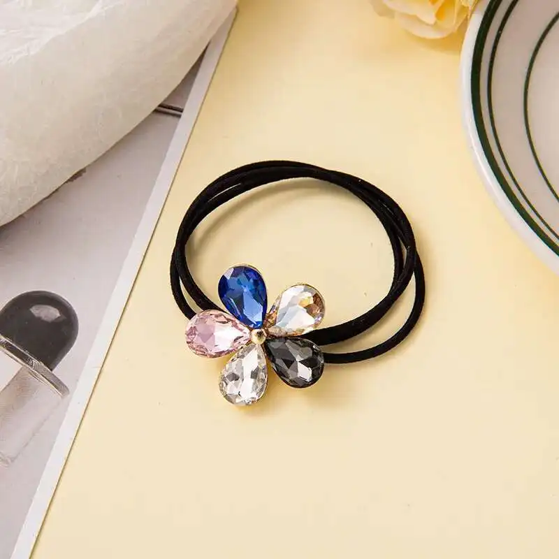 Kristall Haargummi mit Niedlichen Blumen | Elastischer Haarring für Mädchen & Damen – Bild 8