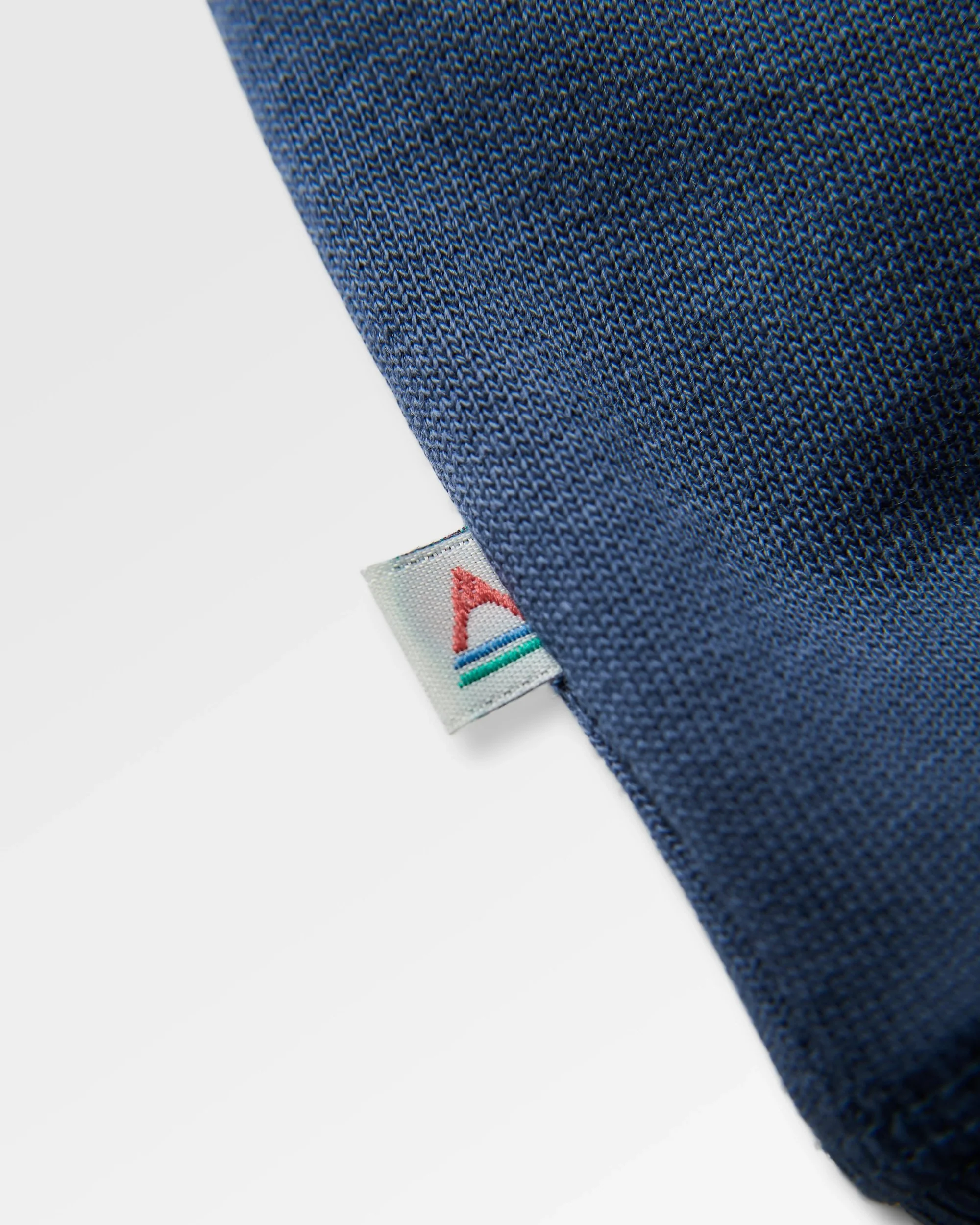 Patch Sweatshirt - Dunkles Navy – Bild 5