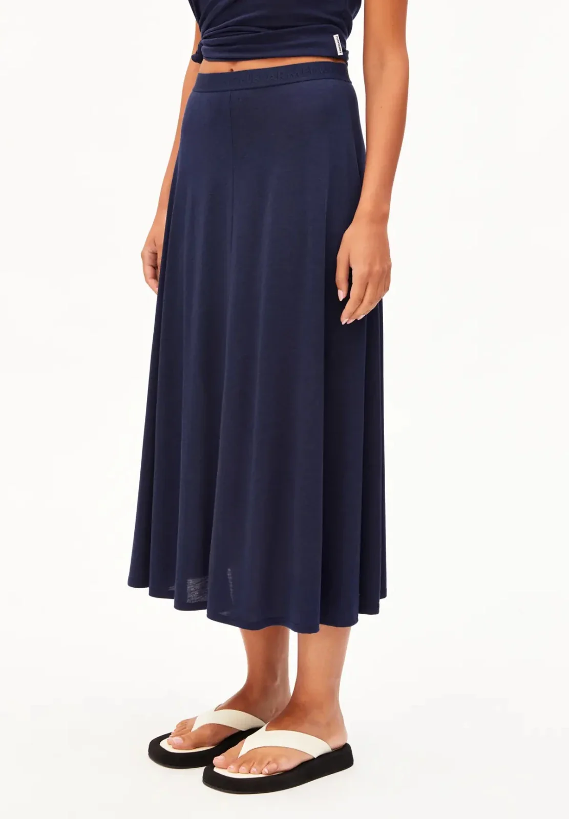 ILENIAA LARAA Midirock • tinted navy