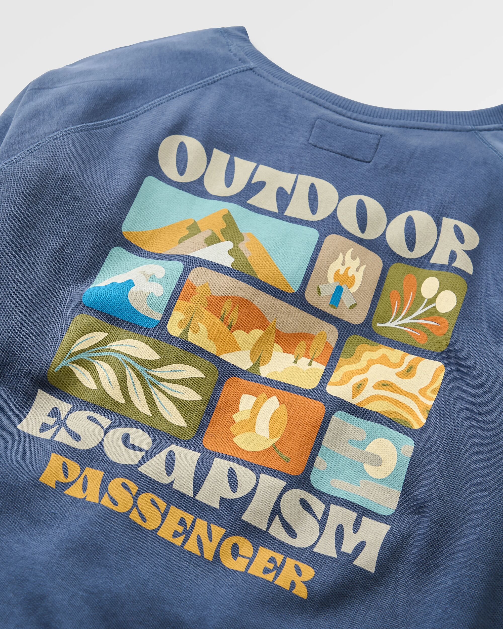 Patch Sweatshirt - Dunkles Navy – Bild 7